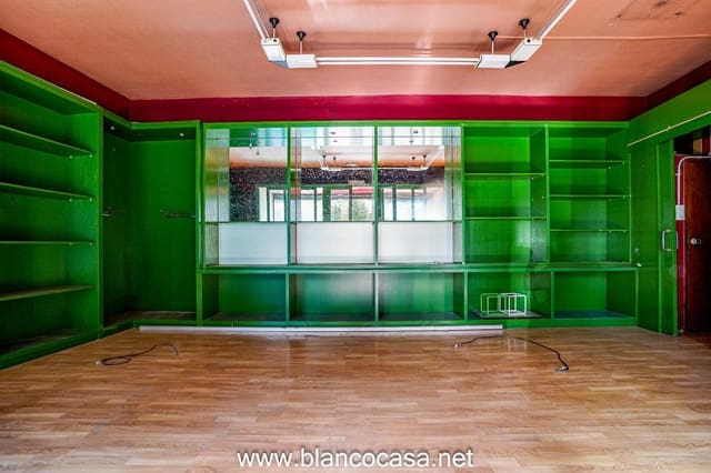 Erhverv til salg i Carballo - € 235.000 (Ref: 9383501)