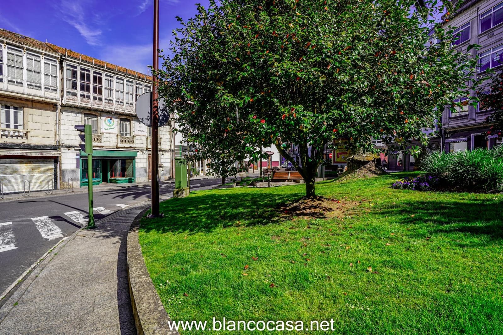 Erhverv til salg i Carballo - € 235.000 (Ref: 9383501)