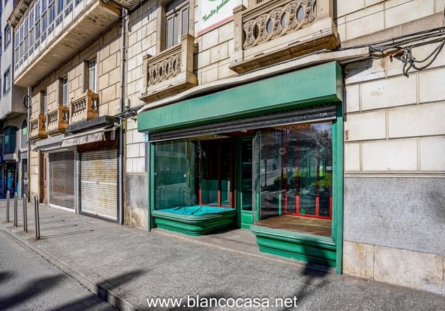 Erhverv til salg i Carballo - € 235.000 (Ref: 9383501)