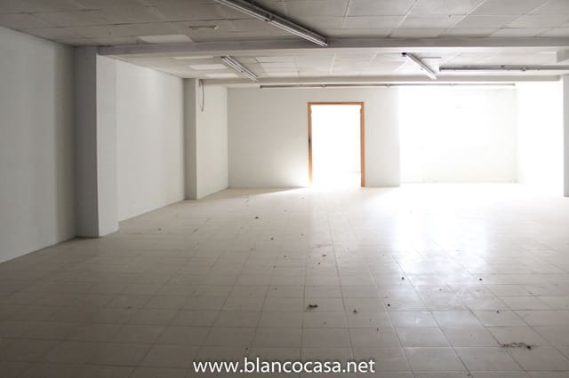 Commerciale da affittare in Carballo - 700 € (Rif: 9383506)