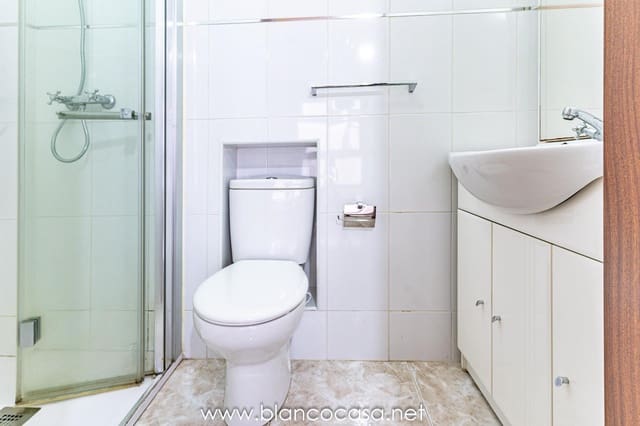 4 Zimmer Wohnung zu verkaufen in Carballo - 119.900 € (Ref: 9388063)