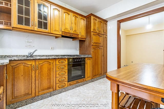 4 Zimmer Wohnung zu verkaufen in Carballo - 119.900 € (Ref: 9388063)