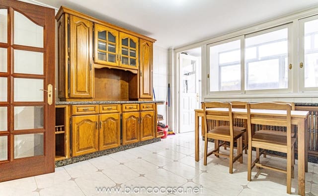 3 bedroom Flat for rent in Carballo - € 590 (Ref: 9388065)