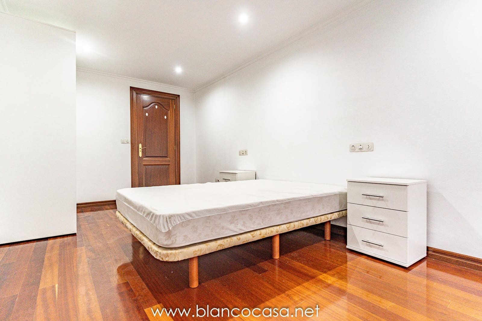 3 bedroom Flat for rent in Carballo - € 590 (Ref: 9388065)