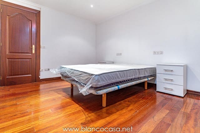 3 bedroom Flat for rent in Carballo - € 590 (Ref: 9388065)