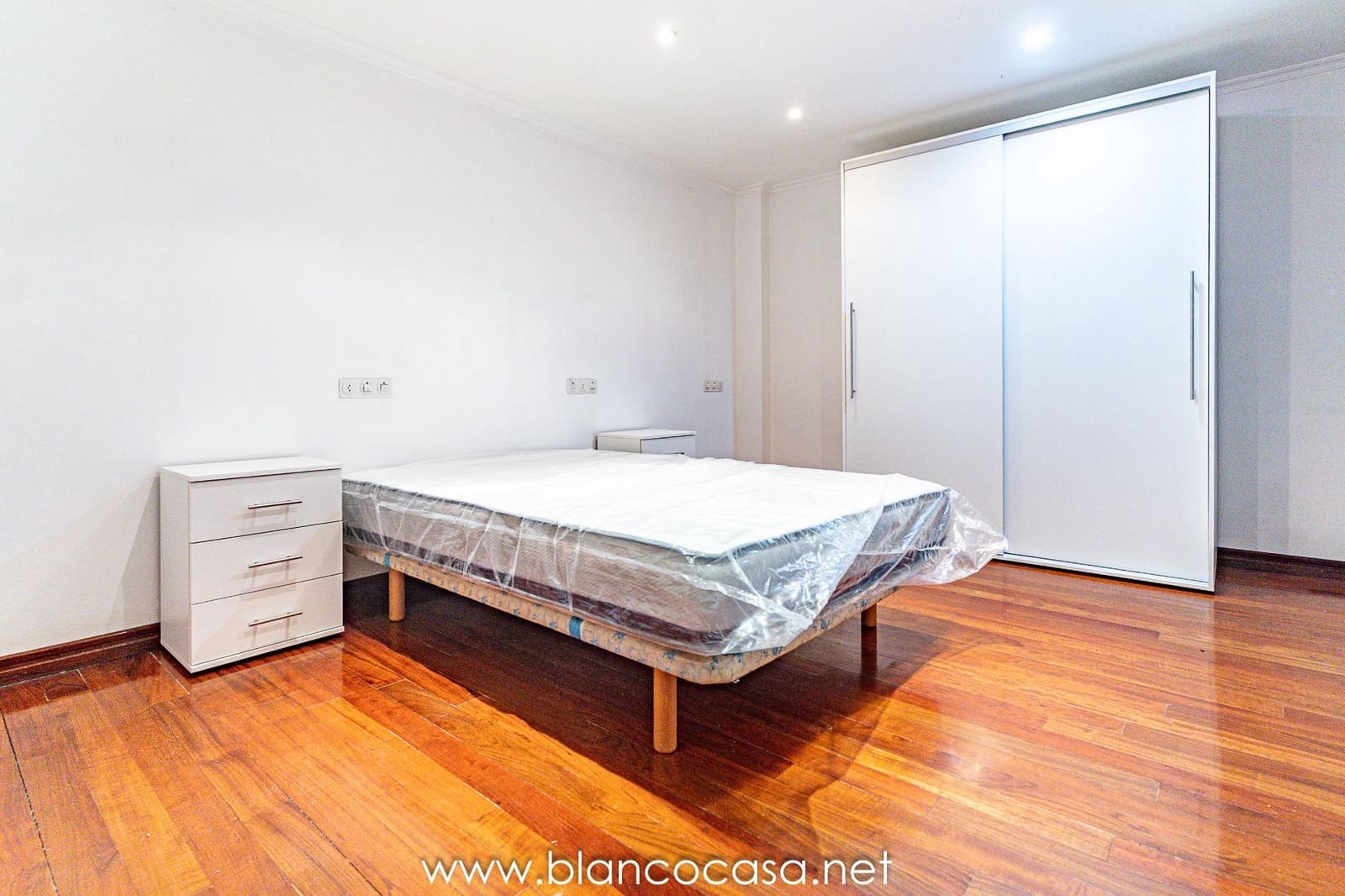 3 bedroom Flat for rent in Carballo - € 590 (Ref: 9388065)