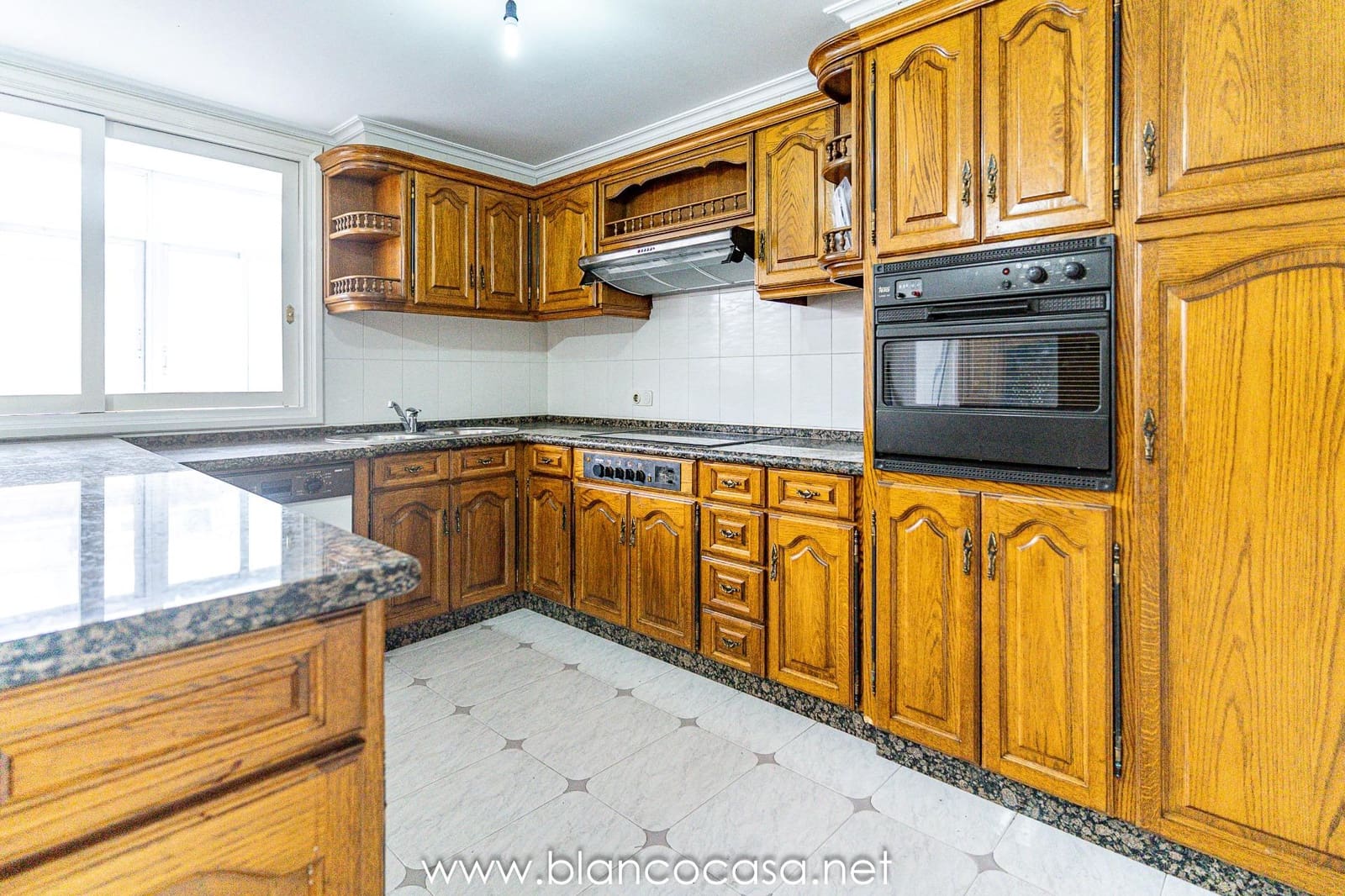 3 bedroom Flat for rent in Carballo - € 590 (Ref: 9388065)