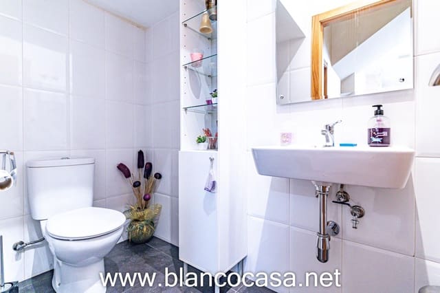 Företag att hyra i Carballo - 490 € (Ref: 9398632)