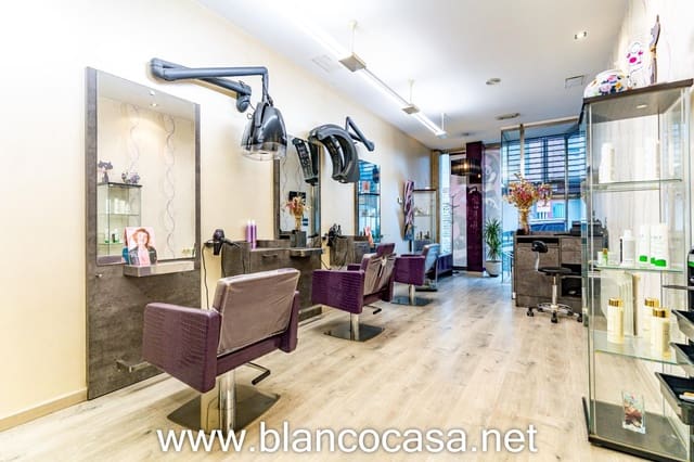 Företag att hyra i Carballo - 490 € (Ref: 9398632)