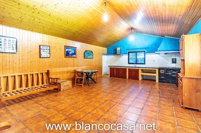 Negocio de 1 habitación en Malpica de Bergantiños en alquiler - 700 € (Ref: 9401323)