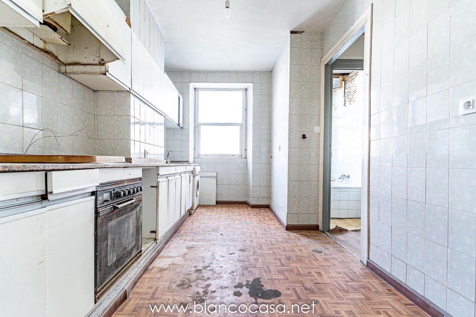 4 camera da letto Appartamento in vendita in A Coruna citta - 149.900 € (Rif: 9406564)