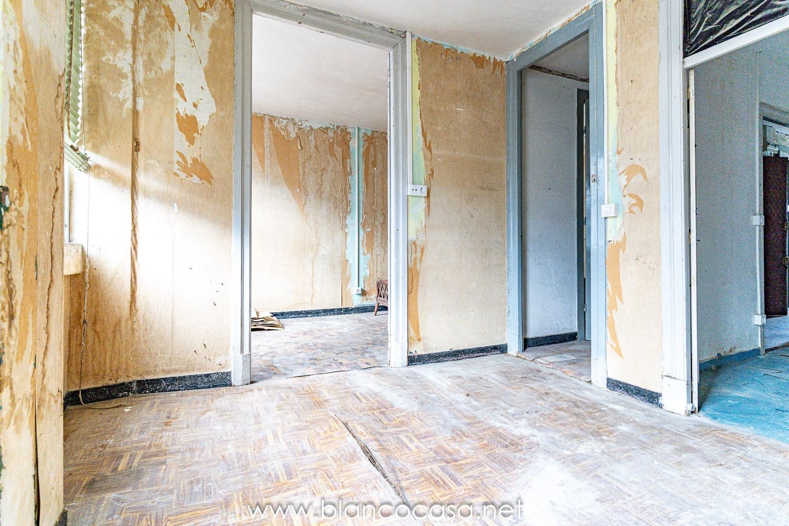 4 camera da letto Appartamento in vendita in A Coruna citta - 149.900 € (Rif: 9406564)