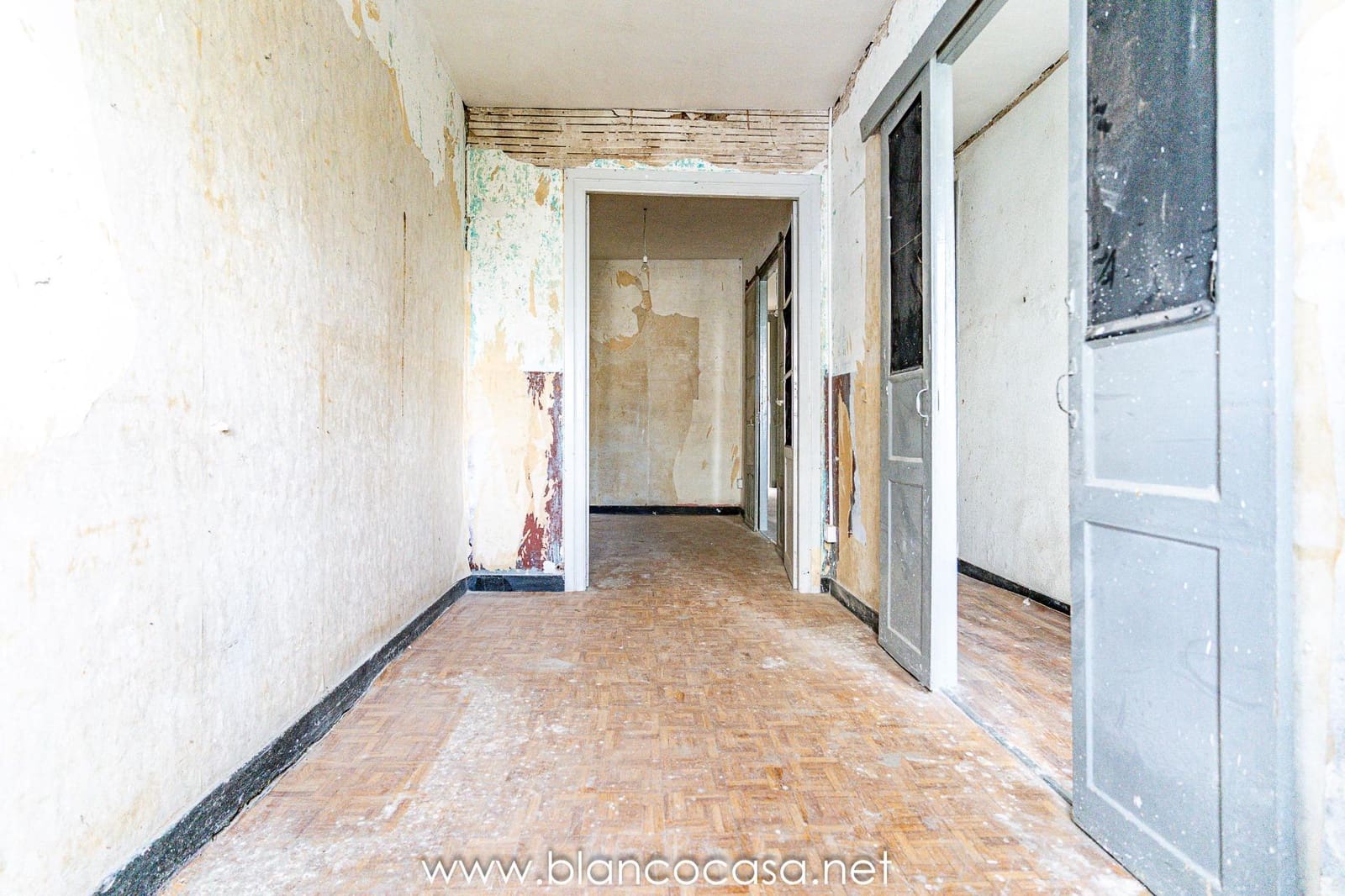 4 camera da letto Appartamento in vendita in A Coruna citta - 149.900 € (Rif: 9406564)