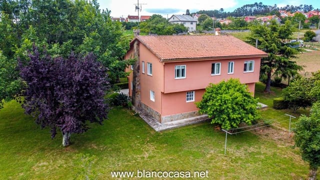 3 soverom Finca/Herregård til salgs i Carballo med garasje - € 249 999 (Ref: 9406743)