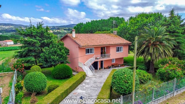 3 soverom Finca/Herregård til salgs i Carballo med garasje - € 249 999 (Ref: 9406743)