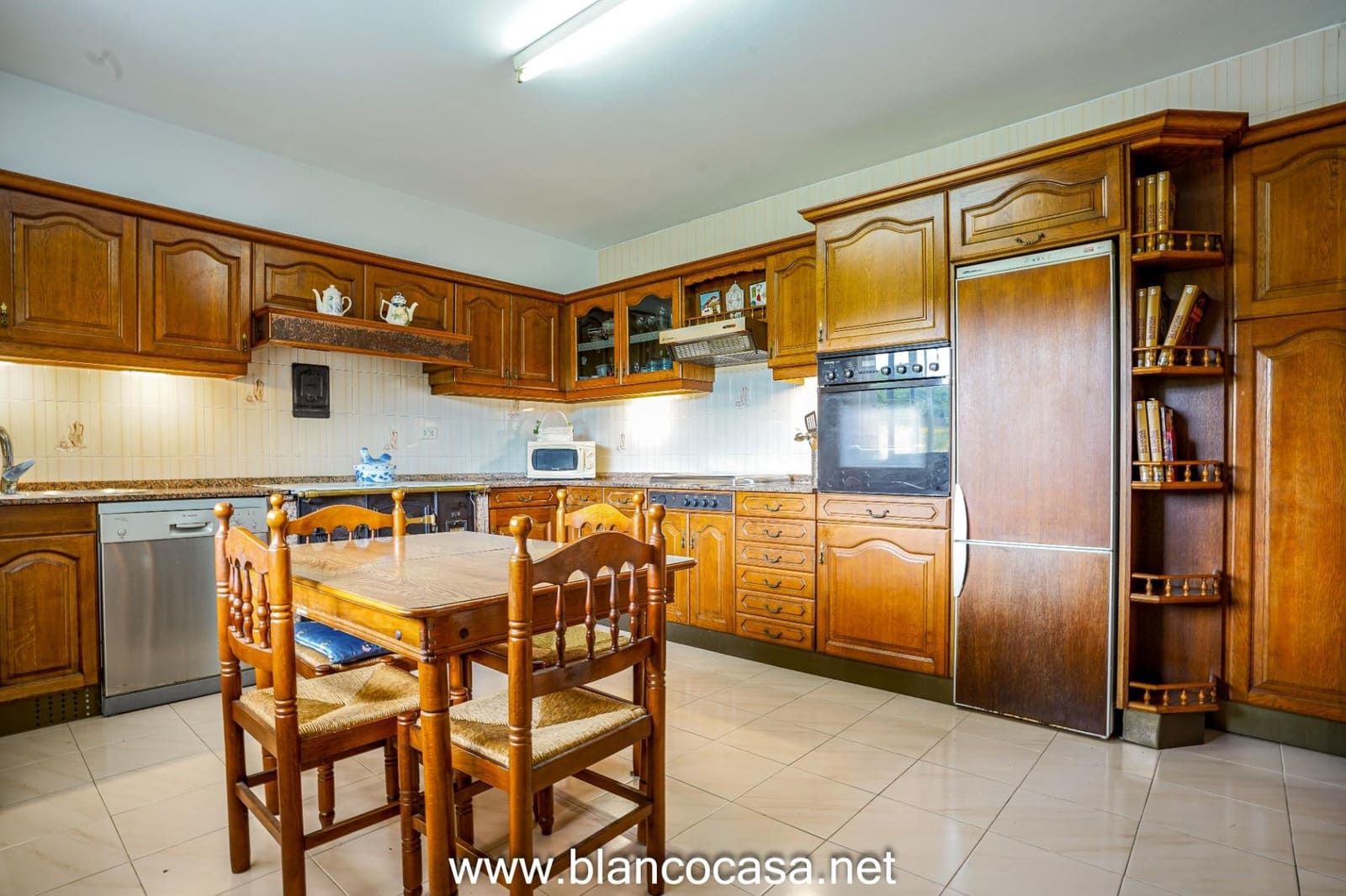 3 makuuhuone Maalaistalo myytävänä paikassa Carballo mukana 
autotalli - 249 999 € (Ref: 9406743)