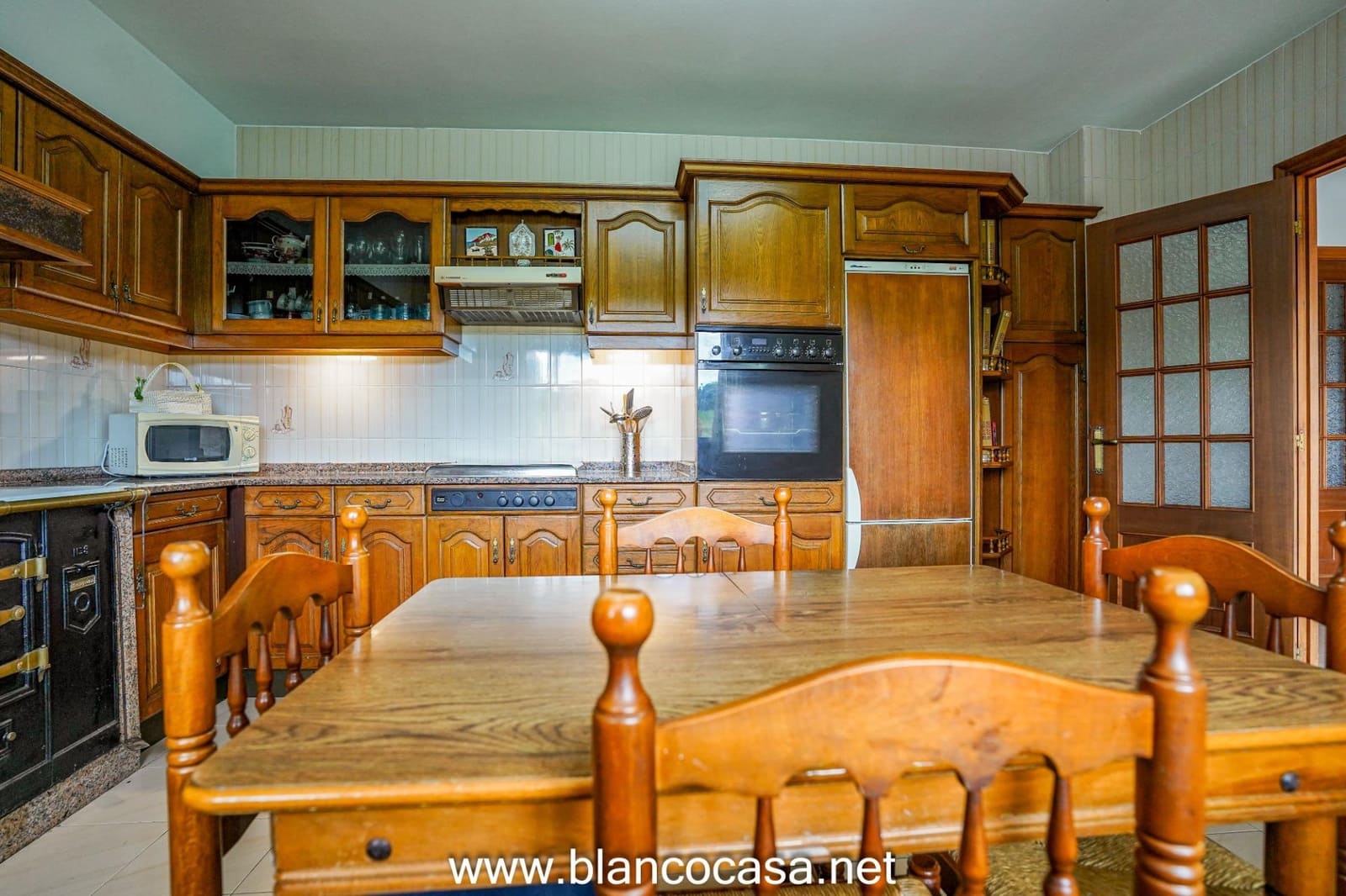 3 makuuhuone Maalaistalo myytävänä paikassa Carballo mukana 
autotalli - 249 999 € (Ref: 9406743)