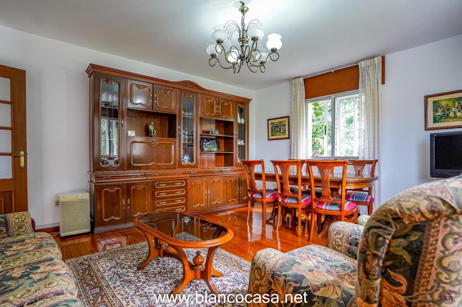 3 makuuhuone Maalaistalo myytävänä paikassa Carballo mukana 
autotalli - 249 999 € (Ref: 9406743)