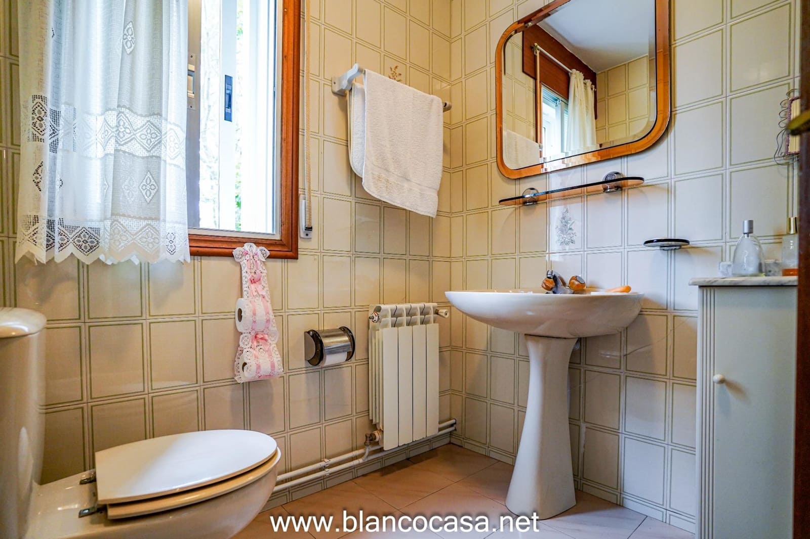 3 makuuhuone Maalaistalo myytävänä paikassa Carballo mukana 
autotalli - 249 999 € (Ref: 9406743)