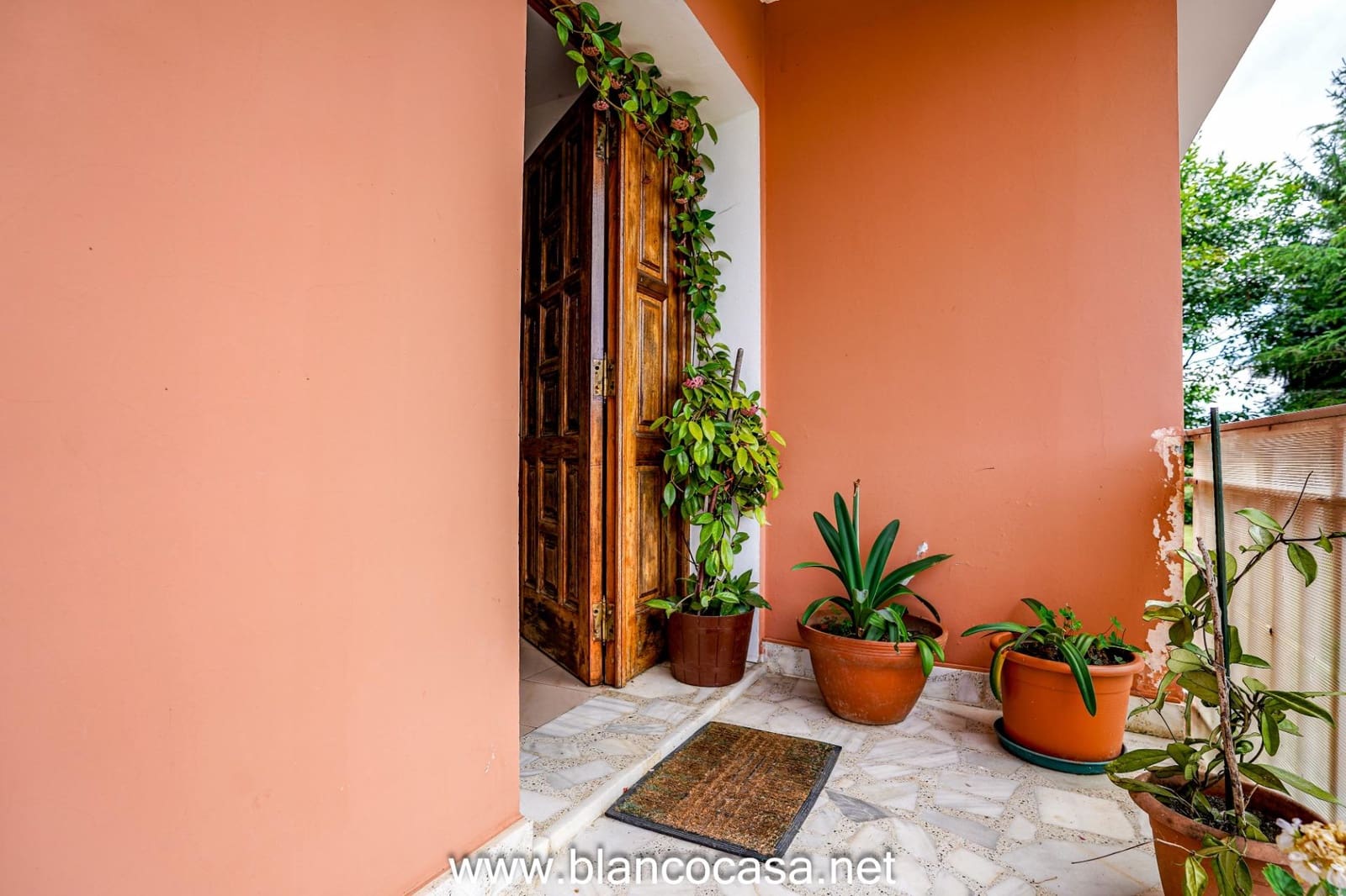 3 makuuhuone Maalaistalo myytävänä paikassa Carballo mukana 
autotalli - 249 999 € (Ref: 9406743)