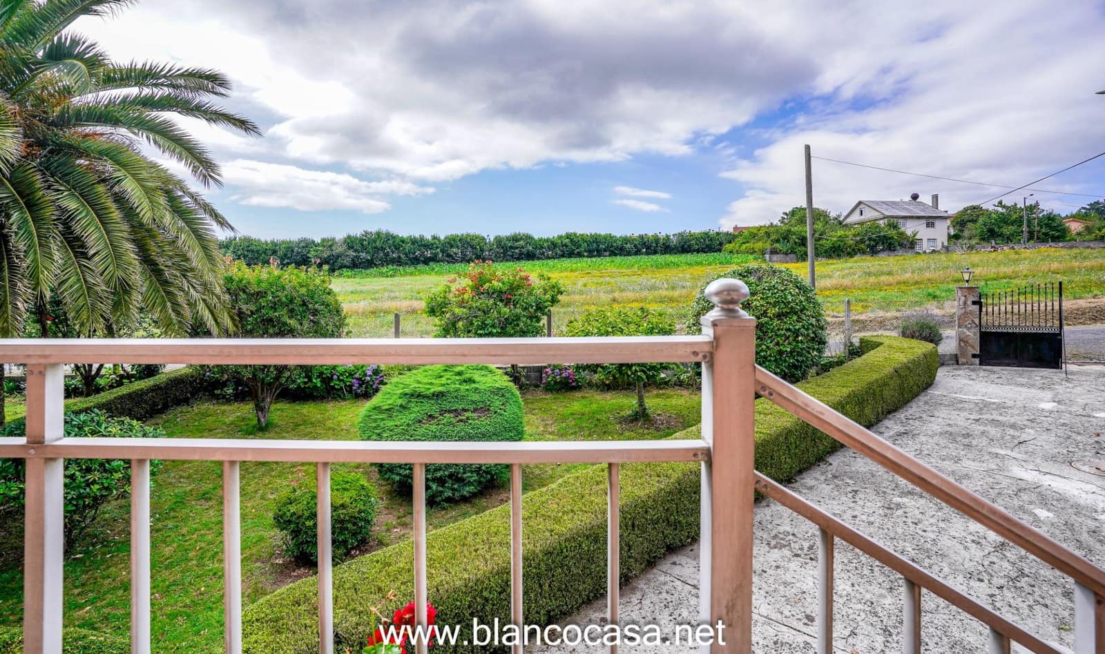 3 makuuhuone Maalaistalo myytävänä paikassa Carballo mukana 
autotalli - 249 999 € (Ref: 9406743)