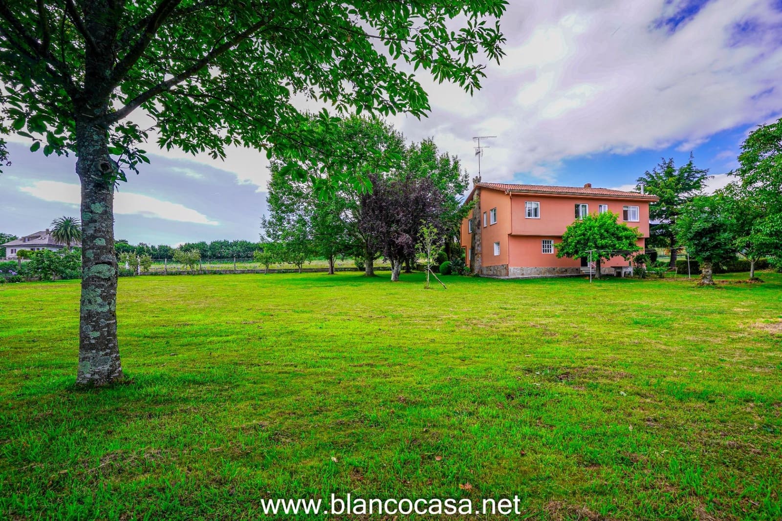 3 makuuhuone Maalaistalo myytävänä paikassa Carballo mukana 
autotalli - 249 999 € (Ref: 9406743)