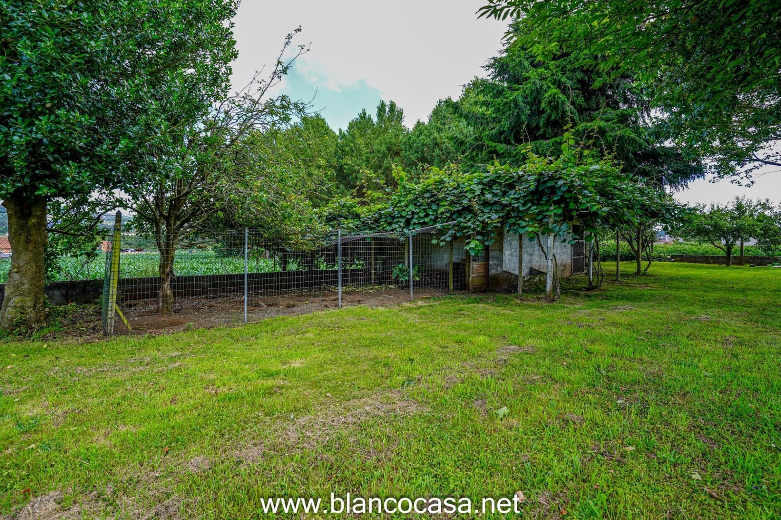 3 makuuhuone Maalaistalo myytävänä paikassa Carballo mukana 
autotalli - 249 999 € (Ref: 9406743)