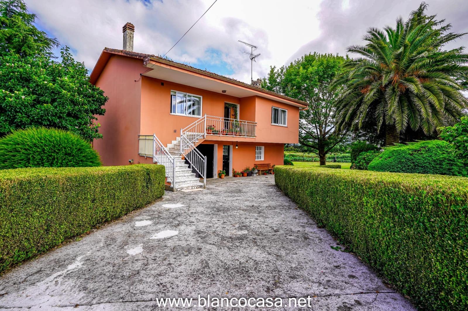 3 makuuhuone Maalaistalo myytävänä paikassa Carballo mukana 
autotalli - 249 999 € (Ref: 9406743)