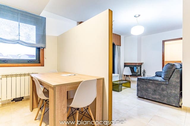 2 bedroom Apartment for rent in Carballo with garage - € 550 (Ref: 9419573)