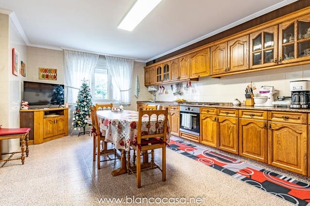 4 soveværelse Finca/Landehus til salg i Coristanco med garage - € 269.900 (Ref: 9431156)