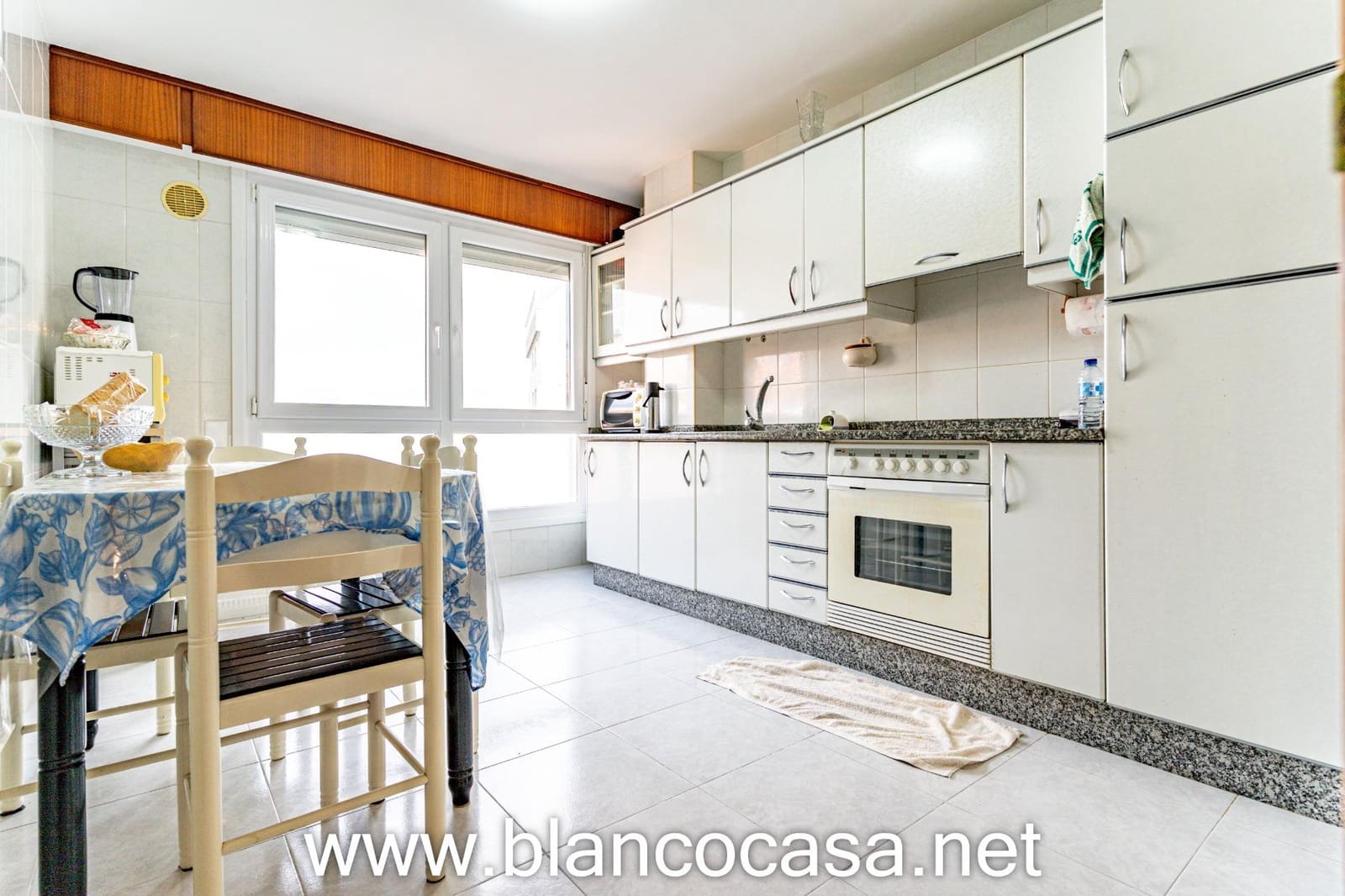 Piso de 3 habitaciones en Carballo en venta - 115.000 € (Ref: 9446505)