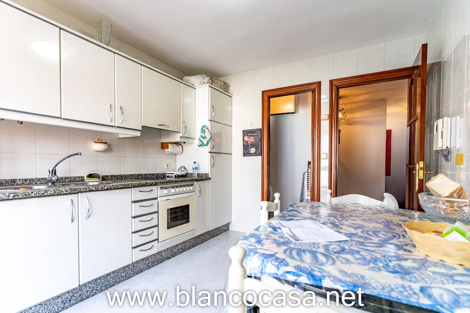 Piso de 3 habitaciones en Carballo en venta - 115.000 € (Ref: 9446505)