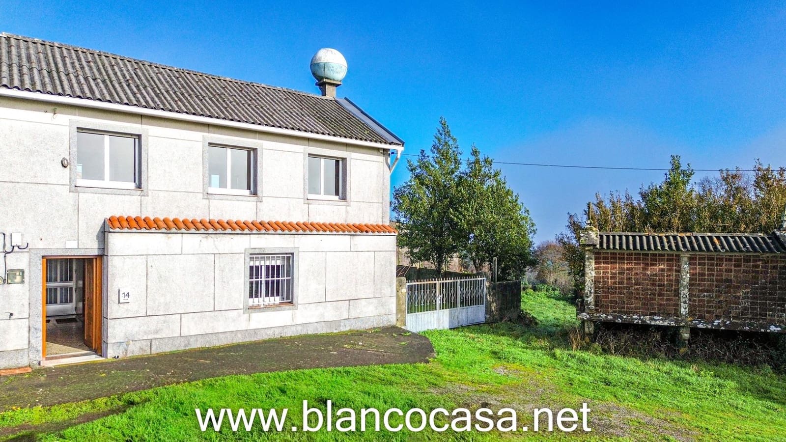 4 sypialnia Finka/Dom wiejski na sprzedaż w Carballo - 139 999 € (Ref: 9452259)