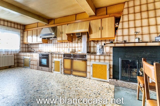 4 sypialnia Finka/Dom wiejski na sprzedaż w Carballo - 139 999 € (Ref: 9452259)