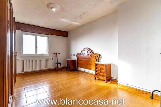 4 sypialnia Finka/Dom wiejski na sprzedaż w Carballo - 139 999 € (Ref: 9452259)