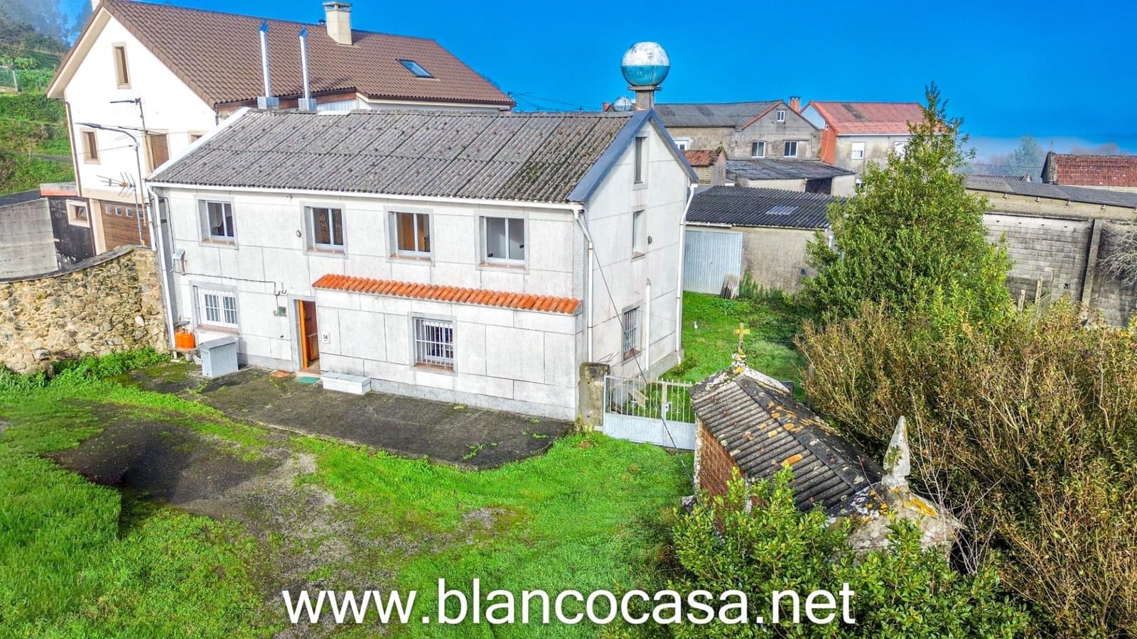 4 sypialnia Finka/Dom wiejski na sprzedaż w Carballo - 139 999 € (Ref: 9452259)