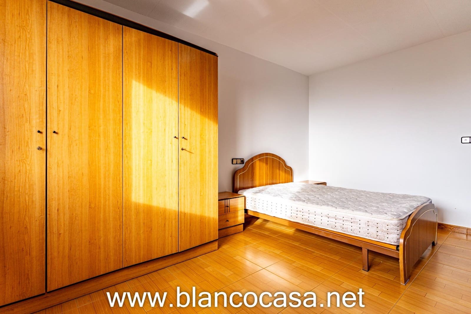 4 sypialnia Finka/Dom wiejski na sprzedaż w Carballo - 139 999 € (Ref: 9452259)