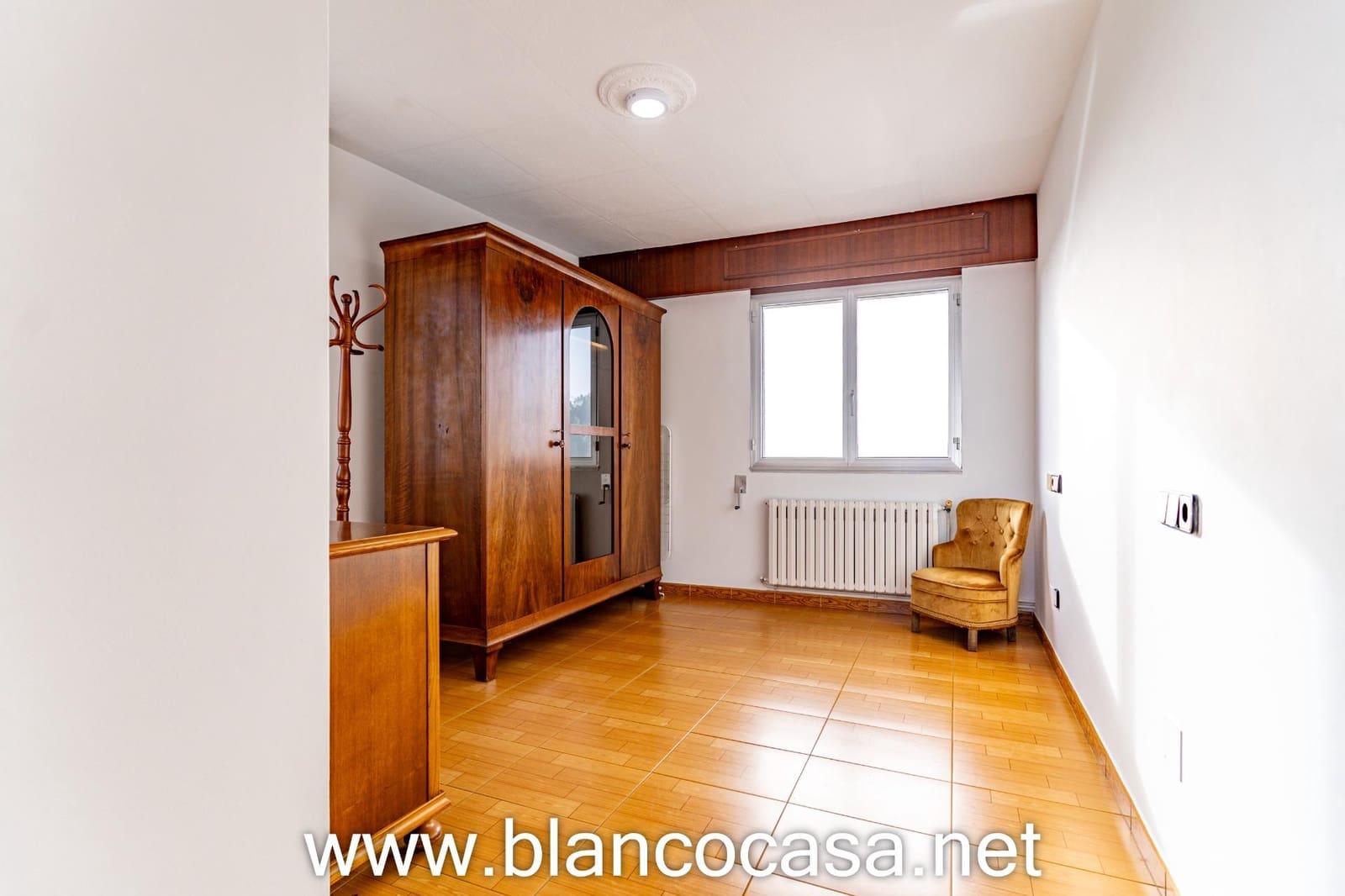 4 sypialnia Finka/Dom wiejski na sprzedaż w Carballo - 139 999 € (Ref: 9452259)