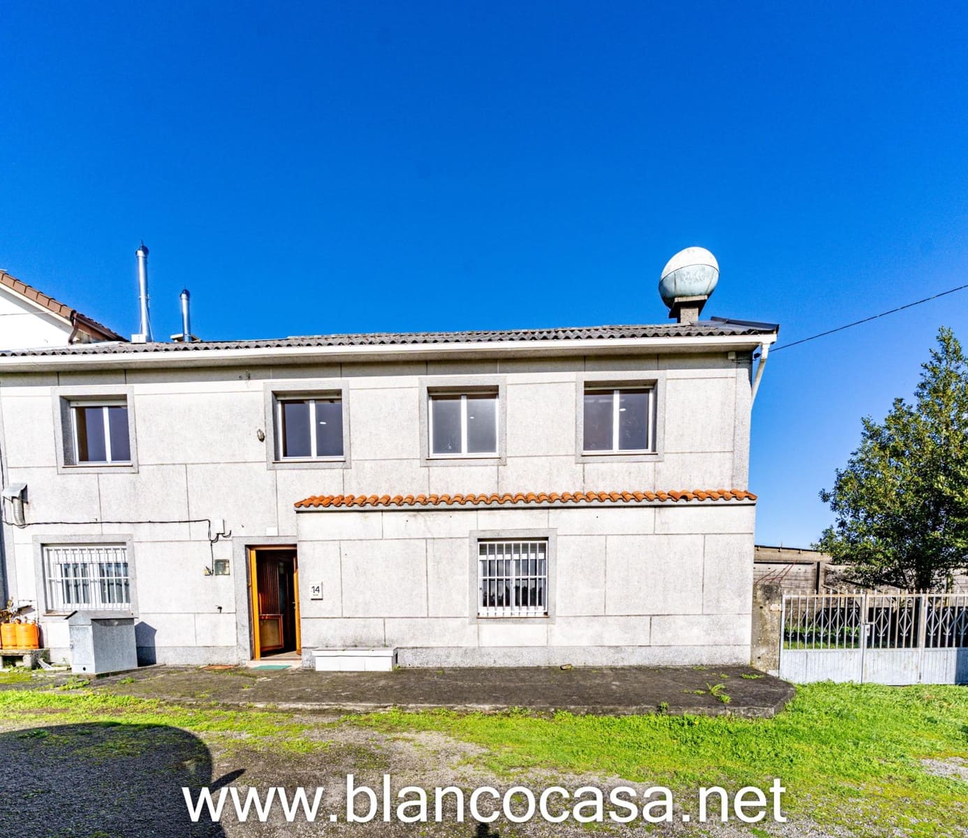 4 sypialnia Finka/Dom wiejski na sprzedaż w Carballo - 139 999 € (Ref: 9452259)