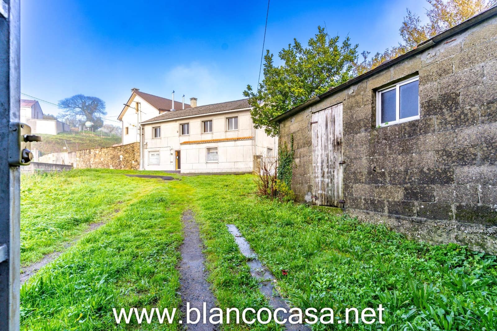 4 sypialnia Finka/Dom wiejski na sprzedaż w Carballo - 139 999 € (Ref: 9452259)