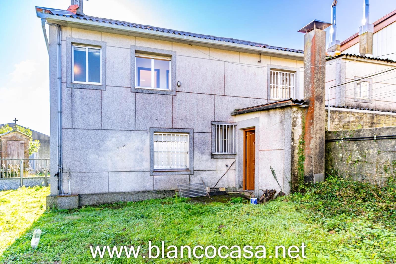 4 sypialnia Finka/Dom wiejski na sprzedaż w Carballo - 139 999 € (Ref: 9452259)