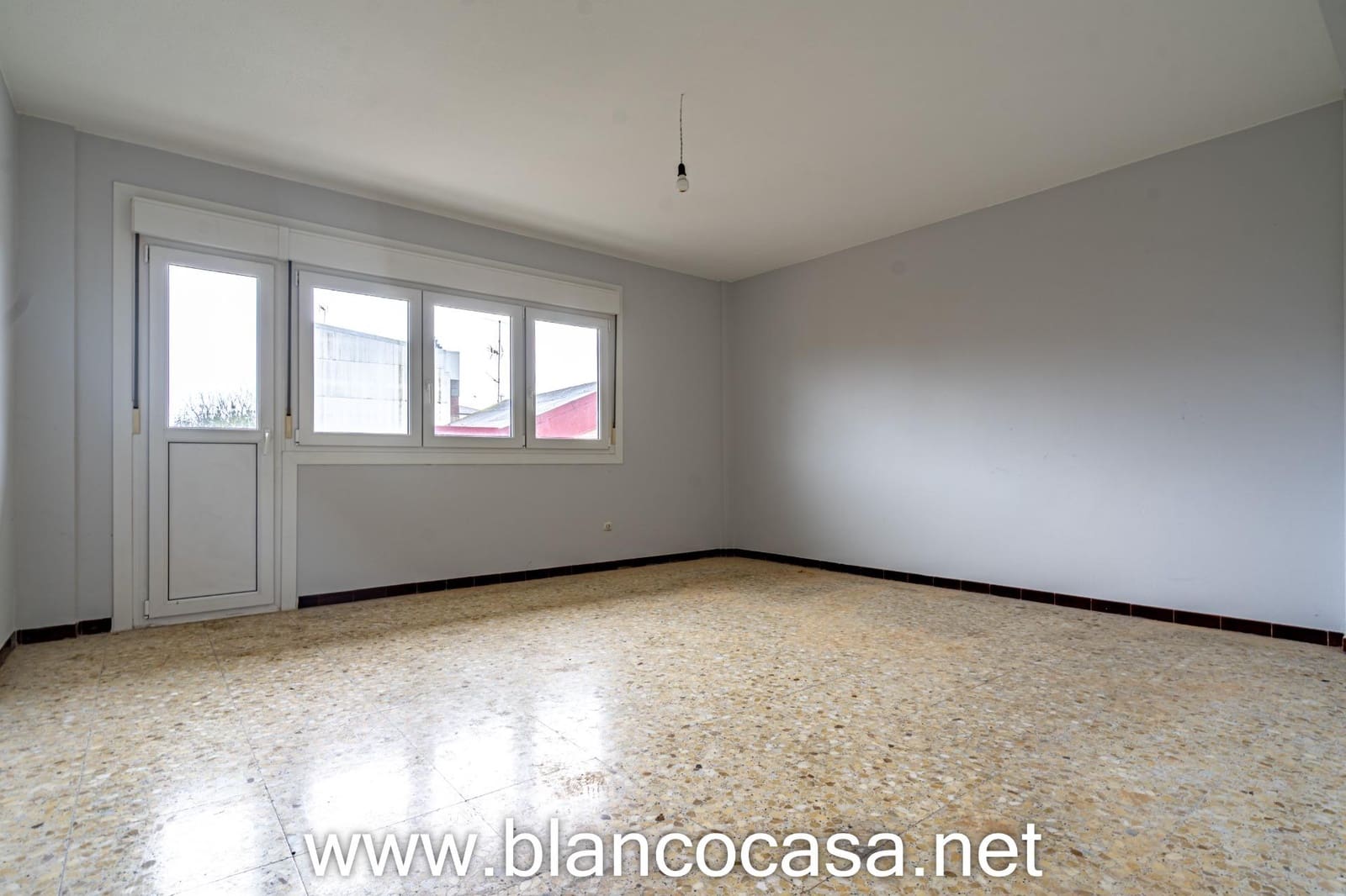 3 bedroom Flat for sale in Carballo - € 74,990 (Ref: 9468564)
