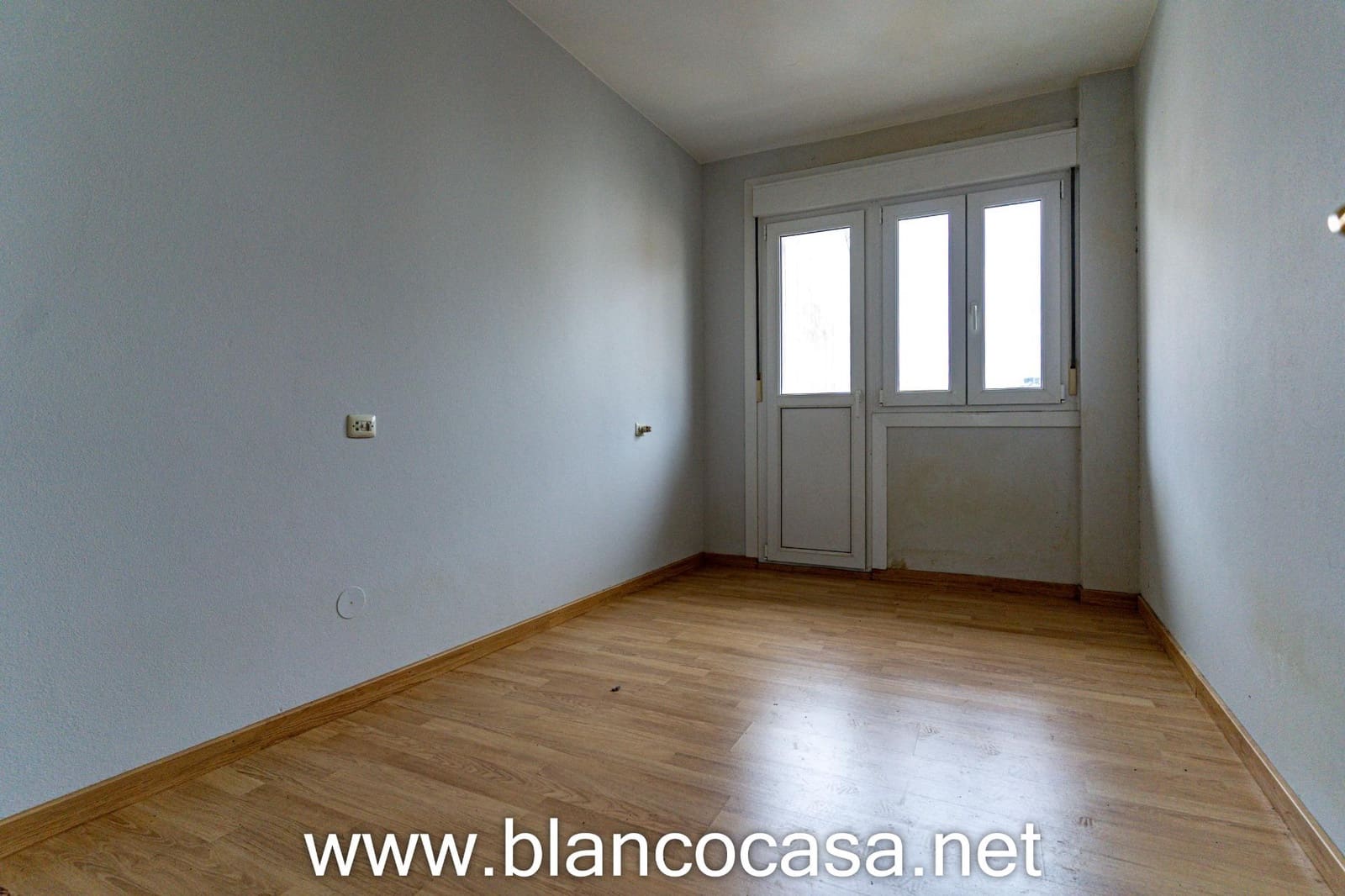 3 bedroom Flat for sale in Carballo - € 74,990 (Ref: 9468564)