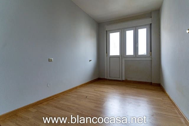 3 bedroom Flat for sale in Carballo - € 74,990 (Ref: 9468564)