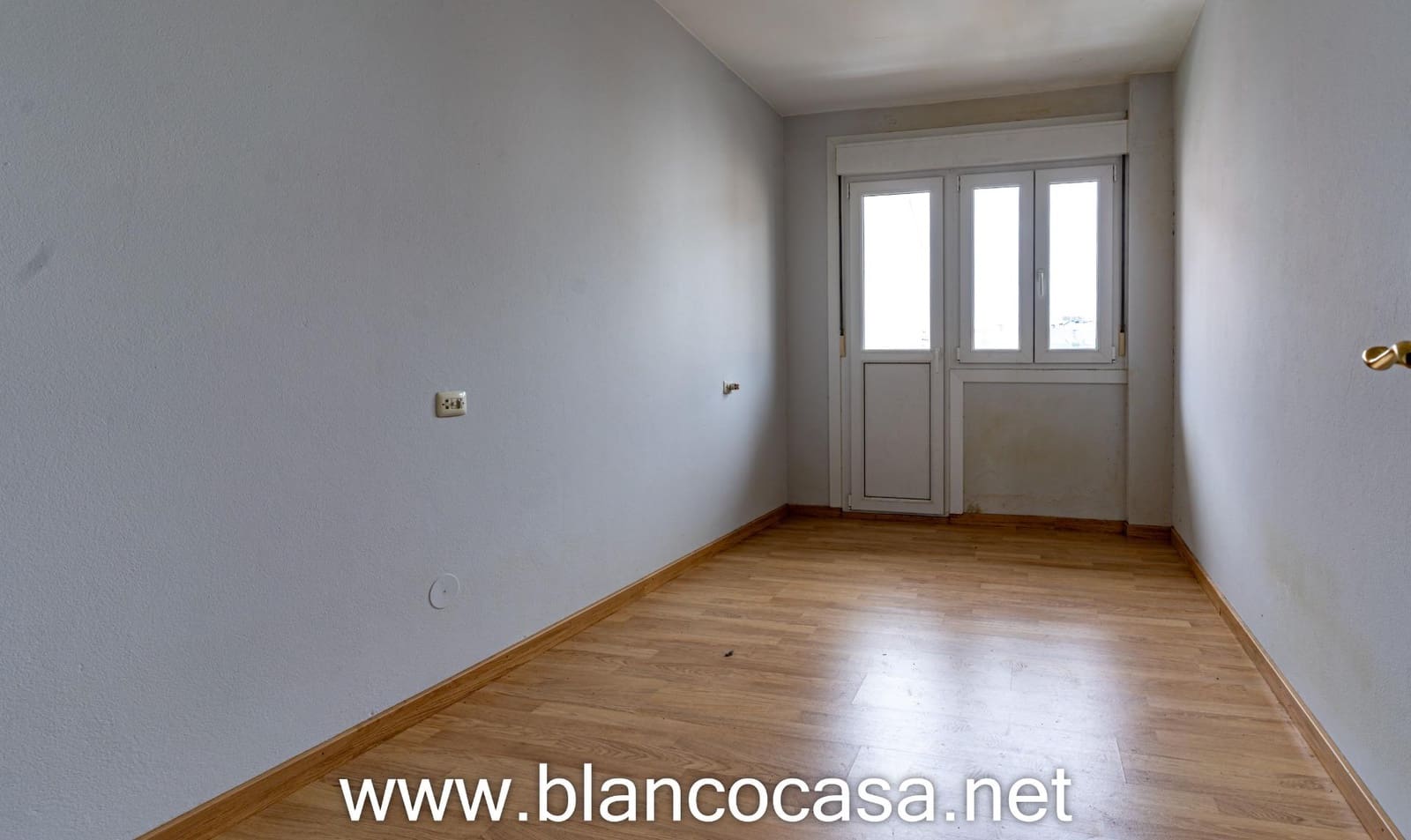 3 bedroom Flat for sale in Carballo - € 74,990 (Ref: 9468564)