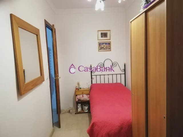 2 quarto Apartamento para venda em Ciudad Jardín, Córdova cidade - 183 000 € (Ref: 9904751)