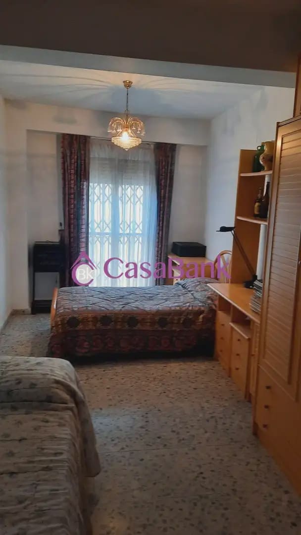 10 sypialnia Dom na sprzedaż w Miasto Kordoba z garażem - 450 000 € (Ref: 9904754)