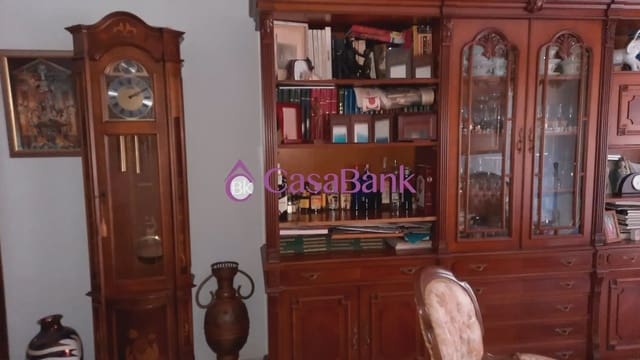 10 sypialnia Dom na sprzedaż w Santa Marina, Miasto Kordoba z garażem - 450 000 € (Ref: 9904754)