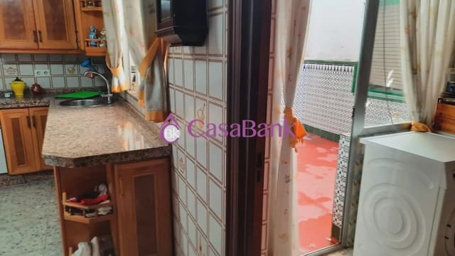 10 sypialnia Dom na sprzedaż w Santa Marina, Miasto Kordoba z garażem - 450 000 € (Ref: 9904754)