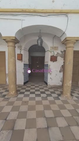 10 slaapkamer Huis te koop in La Magdalena, Córdoba stad - € 300.000 (Ref: 9904755)